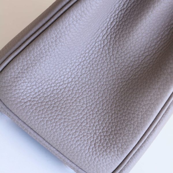 Kelly 25 Gris Asphalt Togo Rose Gold Hardware - Image 4