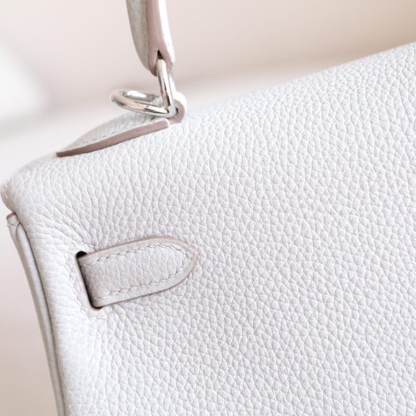 Kelly 25 Gris Pearl Togo PHW - Image 4